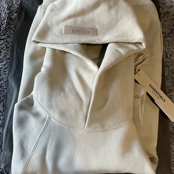 Essentials Fear of God 1977 hoodie - Wheat - Picture 3 of 5